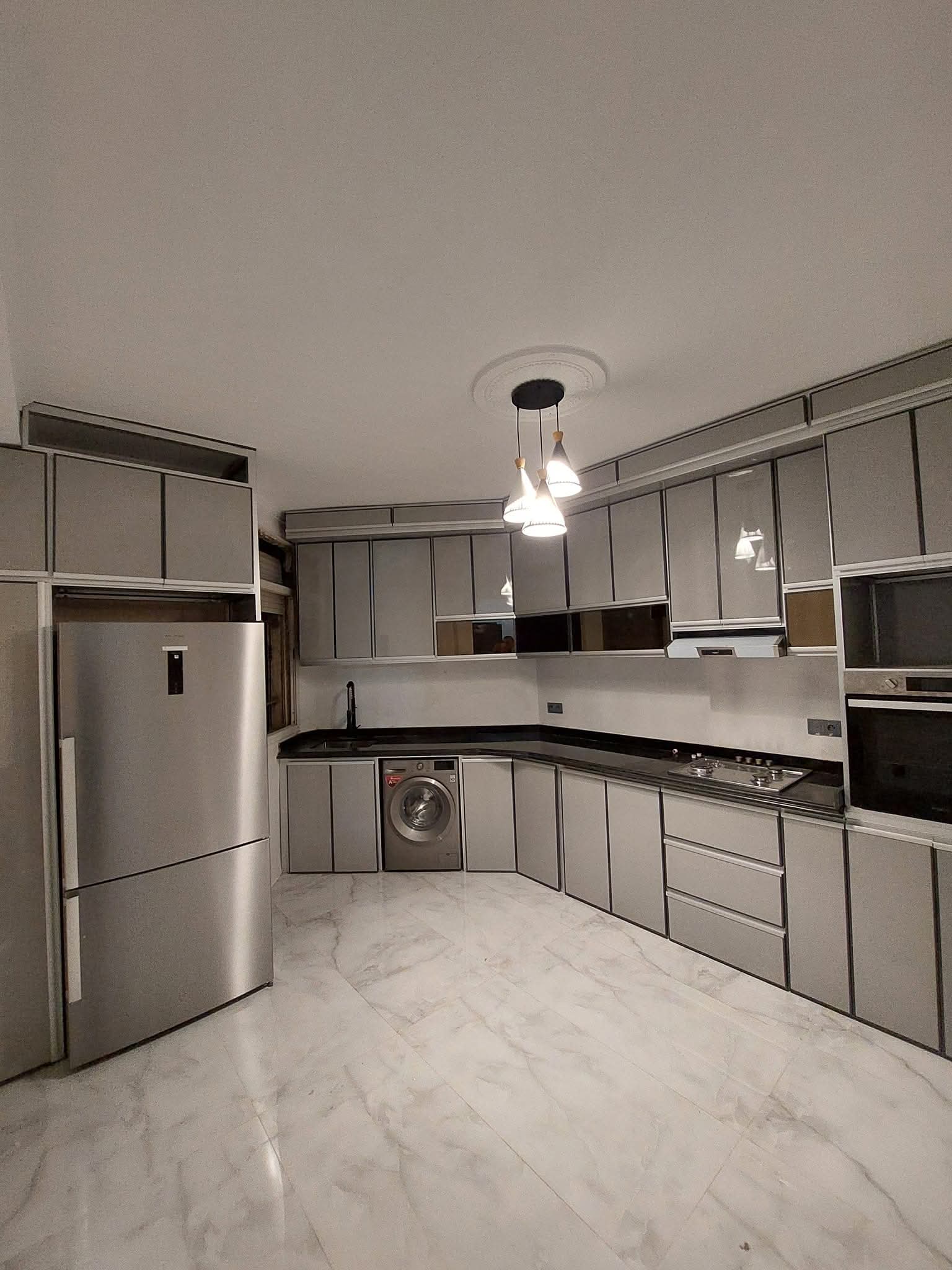 Cuisine en aluminium moderne - Image 3